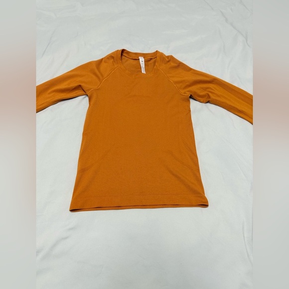 Lululemon Swiftly Tech Long Sleeve Shirt 2.0 *Race Length - Picture 4 of 11